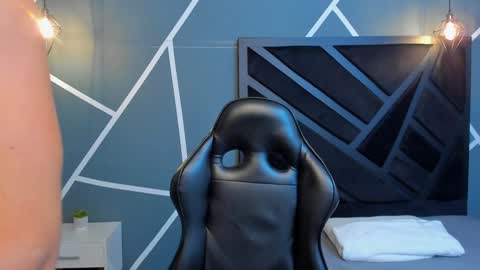 Johan Williams online show from 12/10/24, 02:59