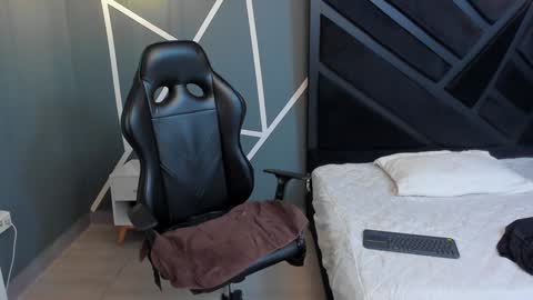 Johan Williams online show from 12/20/24, 10:05