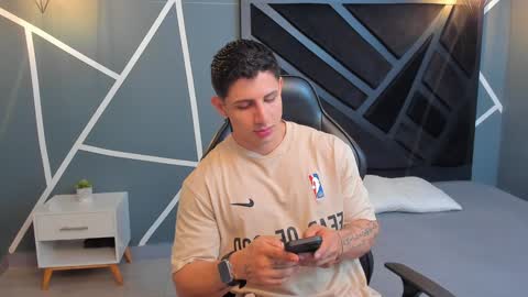 Johan Williams online show from 12/28/24, 06:17