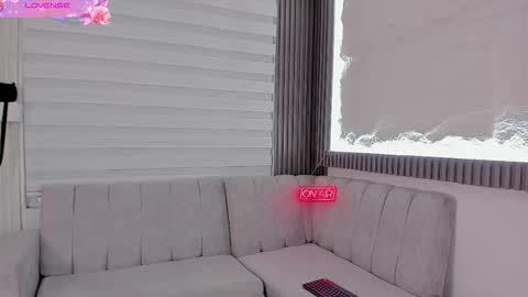 Johan Williams online show from 10/25/25, 04:42