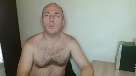 Snapshot of johanbarker chatting on 12/02/25, 11:15 Johan online show from 12/02/25, 11:15