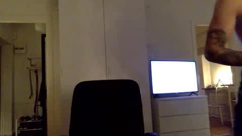 johannesjohnsson780 online show from 12/16/25, 08:36