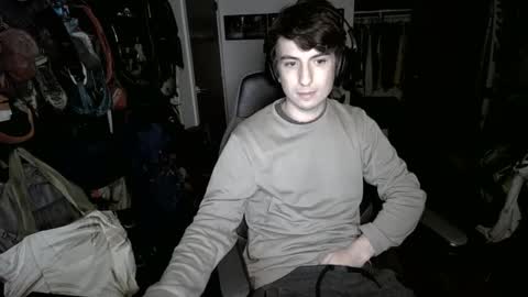 Snapshot of john22jackson chatting on 12/17/24, 07:07 John Jackson online show from 12/17/24, 07:07