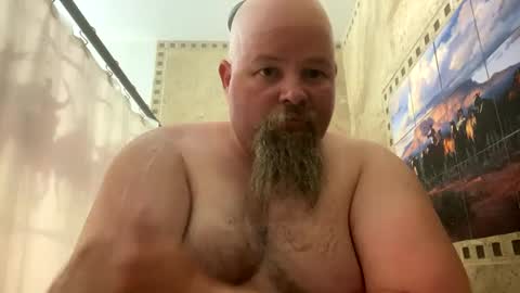 Snapshot of john40a chatting on 01/27/25, 02:10 John online show from 01/27/25, 02:10