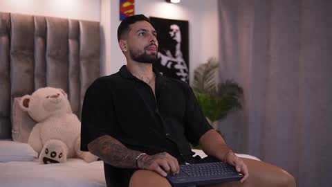 john online show from 01/20/25, 10:26