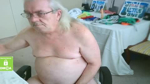 Snapshot of john_little_one chatting on 02/14/25, 11:53 JOHN online show from 02/14/25, 11:53