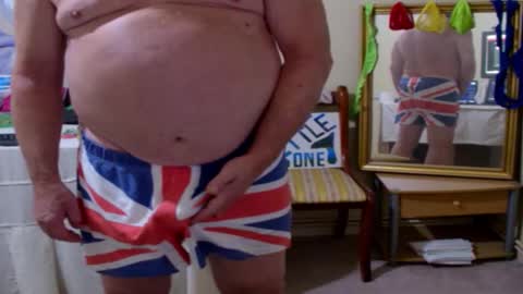 Snapshot of john_little_one chatting on 09/27/25, 06:46 JOHN online show from 09/27/25, 06:46