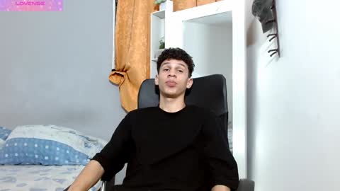 Snapshot of john_ssnow29 chatting on 12/20/24, 08:01 john_ssnow29 online show from 12/20/24, 08:01