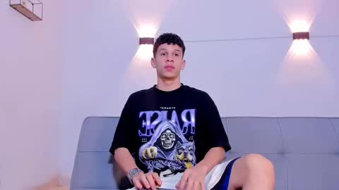 Snapshot of john_ssnow29 chatting on 11/20/25, 08:36 john_ssnow29 online show from 11/20/25, 08:36