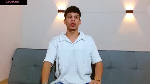 Snapshot of john_ssnow29 chatting on 11/24/25, 08:14 john_ssnow29 online show from 11/24/25, 08:14