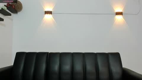 john_ssnow29 online show from 04/10/26, 09:03