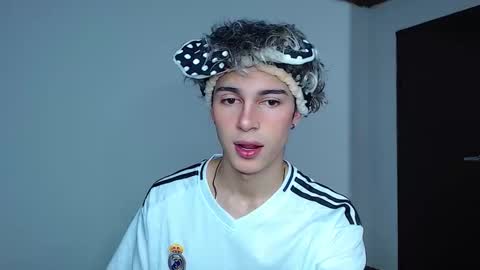 John Vichenso online show from 11/26/25, 11:28