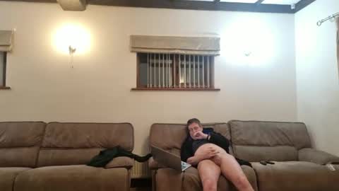 johnathan_stuart33 online show from 03/08/26, 11:52