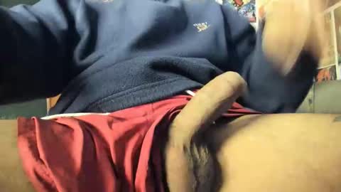 Snapshot of johncarrie chatting on 12/01/25, 07:35 John carrie Independent Help me reach my goal 100 likes and 10000 followers online show from 12/01/25, 07:35