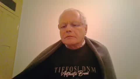 Snapshot of johndesnudado chatting on 01/02/25, 10:01 johndesnudado online show from 01/02/25, 10:01