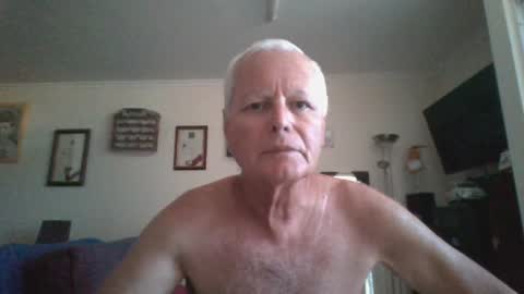 Snapshot of johndesnudado chatting on 07/05/26, 08:21 johndesnudado online show from 07/05/26, 08:21