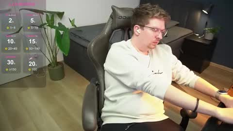 Jones online show from 01/04/25, 07:55