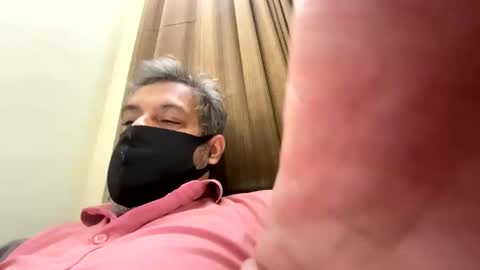 Snapshot of johnforladiespune chatting on 12/21/25, 04:25 John online show from 12/21/25, 04:25