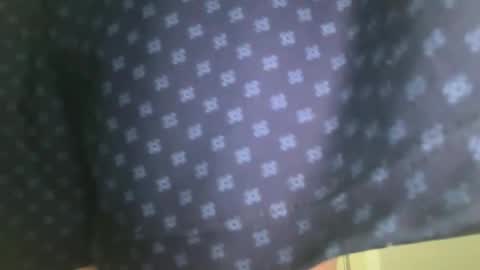 Snapshot of johnjow10 chatting on 10/12/25, 08:19 JOHN online show from 10/12/25, 08:19