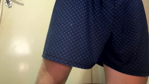 Snapshot of johnjow10 chatting on 10/29/25, 12:24 JOHN online show from 10/29/25, 12:24