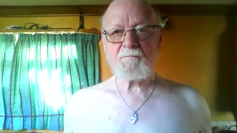 johnjuly1948 online show from 04/19/26, 08:13