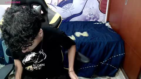 johnny_cagee online show from 12/13/24, 07:25