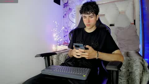 johnny_cagee online show from 04/12/26, 03:55