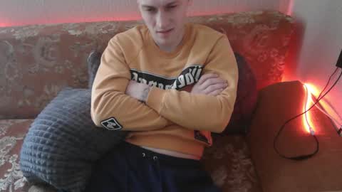 Snapshot of johnny_positive chatting on 02/10/25, 05:03 Johnny online show from 02/10/25, 05:03