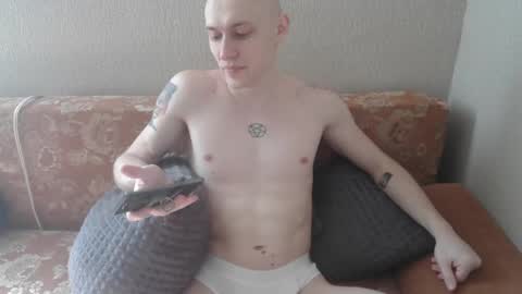 Snapshot of johnny_positive chatting on 03/11/25, 11:23 Johnny online show from 03/11/25, 11:23