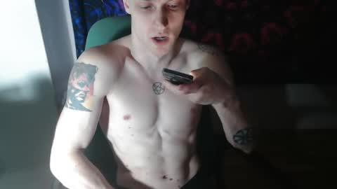 Snapshot of johnny_positive chatting on 10/11/25, 04:38 Johnny online show from 10/11/25, 04:38