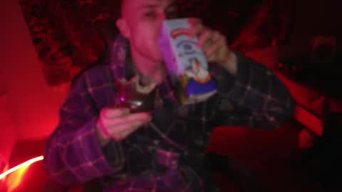 Snapshot of johnny_positive chatting on 11/17/25, 03:51 Johnny online show from 11/17/25, 03:51