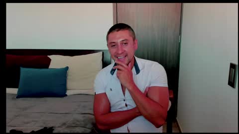 Snapshot of johnny_seens1 chatting on 01/22/25, 09:54 Johnny online show from 01/22/25, 09:54