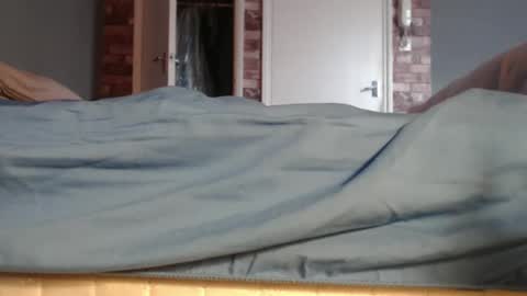 Snapshot of johnnydoe0069 chatting on 03/11/25, 08:52 johnnydoe0069 online show from 03/11/25, 08:52