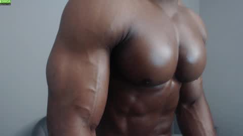 Snapshot of johnnydolce50 chatting on 12/05/24, 01:47 MASTER OF SUBS BETA SLAVES online show from 12/05/24, 01:47