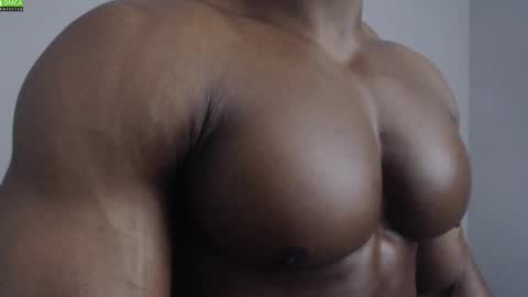 Snapshot of johnnydolce50 chatting on 02/05/25, 03:09 MASTER OF SUBS BETA SLAVES online show from 02/05/25, 03:09