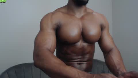 Snapshot of johnnydolce50 chatting on 02/13/25, 07:21 MASTER OF SUBS BETA SLAVES online show from 02/13/25, 07:21