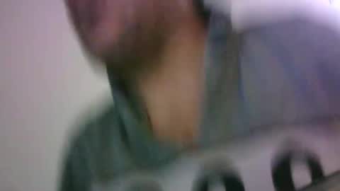 Snapshot of johnnygood1907 chatting on 01/09/25, 08:55 Turkish online show from 01/09/25, 08:55