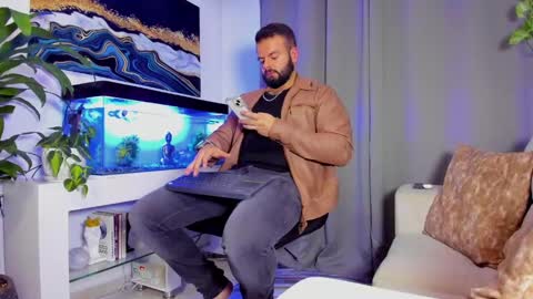 JOHNNY online show from 01/29/25, 11:14