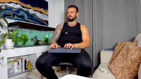 JOHNNY online show from 02/21/25, 12:05