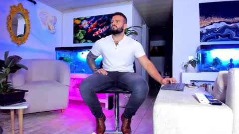 JOHNNY online show from 03/07/25, 01:42