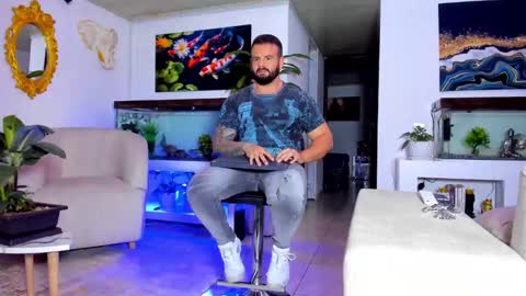 JOHNNY online show from 03/09/25, 04:05