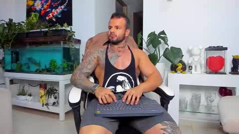 JOHNNY online show from 11/11/25, 12:32