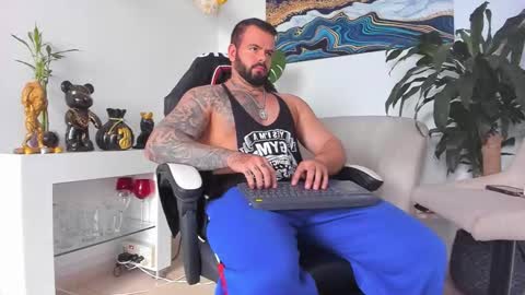 JOHNNY online show from 02/16/26, 10:06