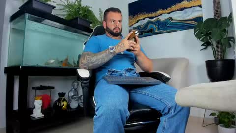 Snapshot of johnnygrayson_ chatting on 05/29/26, 12:30 JOHNNY online show from 05/29/26, 12:30