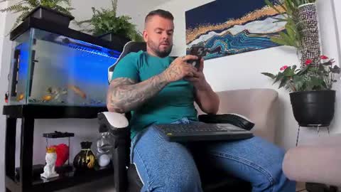 Snapshot of johnnygrayson_ chatting on 06/14/26, 02:52 JOHNNY online show from 06/14/26, 02:52