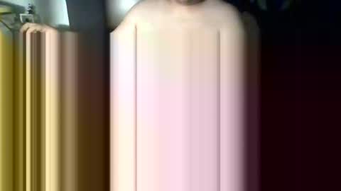 Snapshot of johnnyl1999 chatting on 02/14/25, 12:36 johnnyl1999 online show from 02/14/25, 12:36