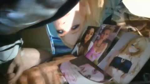 Snapshot of johnnywatson1312 chatting on 11/29/25, 09:12 johnnywatson1312 online show from 11/29/25, 09:12