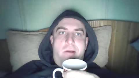 Snapshot of johnoreon chatting on 12/29/24, 08:00 johnoreon online show from 12/29/24, 08:00