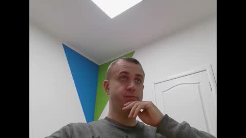 Snapshot of johnoreon chatting on 02/16/25, 07:04 johnoreon online show from 02/16/25, 07:04