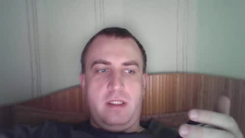 Snapshot of johnoreon chatting on 03/11/25, 07:37 johnoreon online show from 03/11/25, 07:37